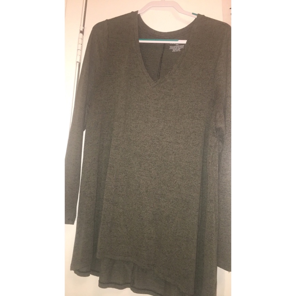 long sleeve t-shirt